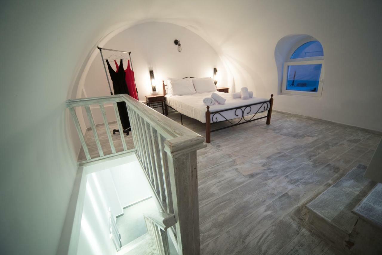 Villa Galaxy Santorini Fira  Bagian luar foto